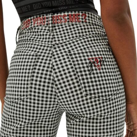 Guess X073_W1BG07-FRIEN_JTMU - Image 3