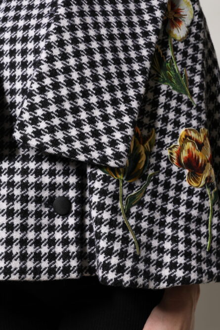 Black White Monochrome Patterned Floral Cape Jacket - Image 6