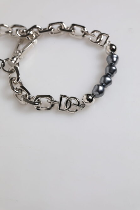 Silver Tone Chain Lobster Clasp Logo Gray Pearls Bracelet - Image 4