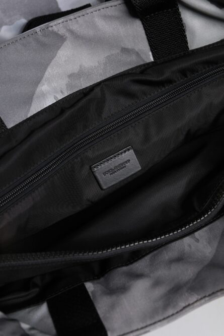 Black Camouflage Shoulder Strap Logo Plaque Bag - Image 8