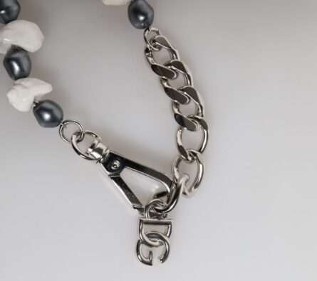 Silver Tone Brass Beaded Shell DG Logo Pendant Bracelet - Image 8